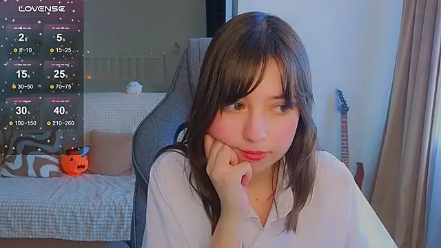 Lina_Brownie's cam snapshot