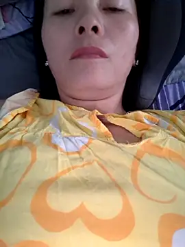 Baby-loveass69's cam snapshot