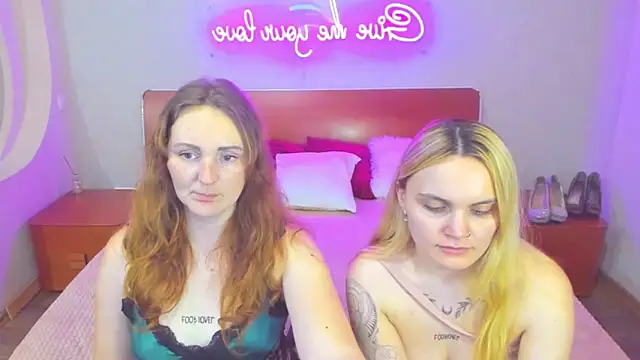 MagicEyess live sex cam