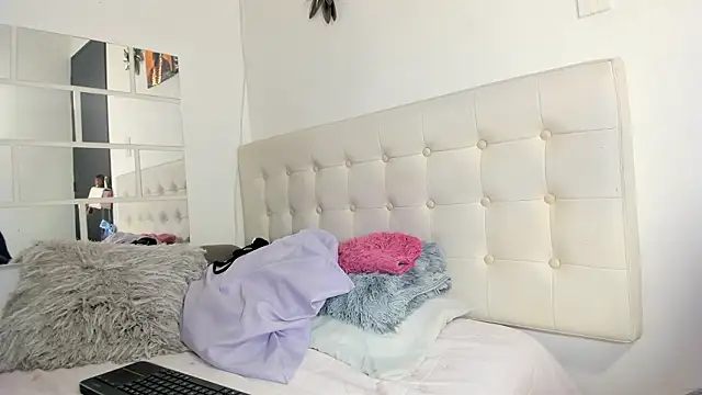 MiaEvans0's cam snapshot