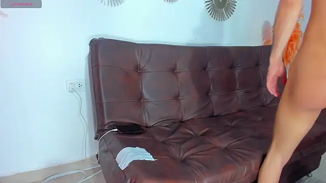 Extreme_Team8's cam snapshot