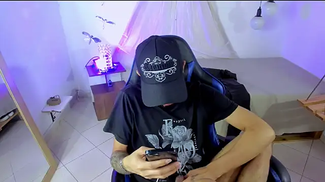 Brand_habes's cam snapshot