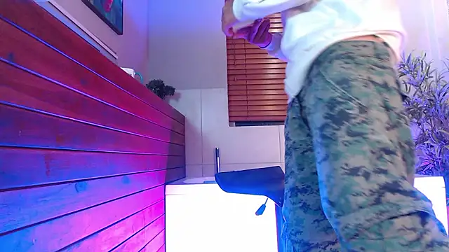 DrakeNeumann live sex cam