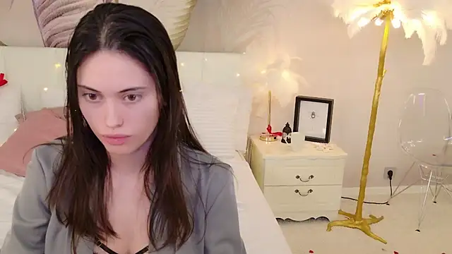 Lunaa_Babygirl's cam snapshot