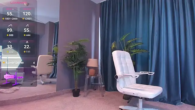 LaurynCopper live sex cam