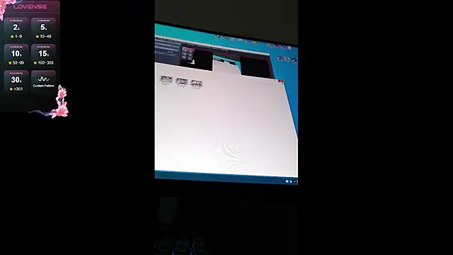 LadySambuca live sex cam