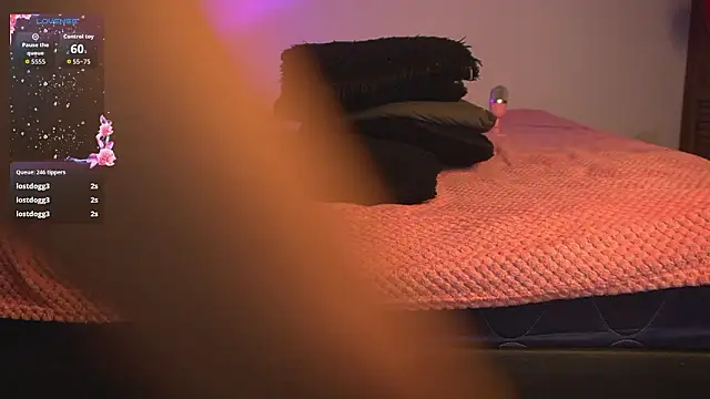 noah_0814's cam snapshot