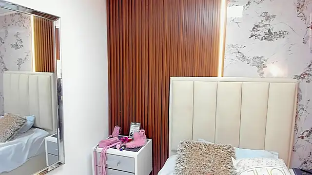 MADISON_ROWAN1's cam snapshot