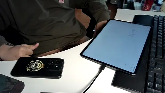 big-pig live sex cam