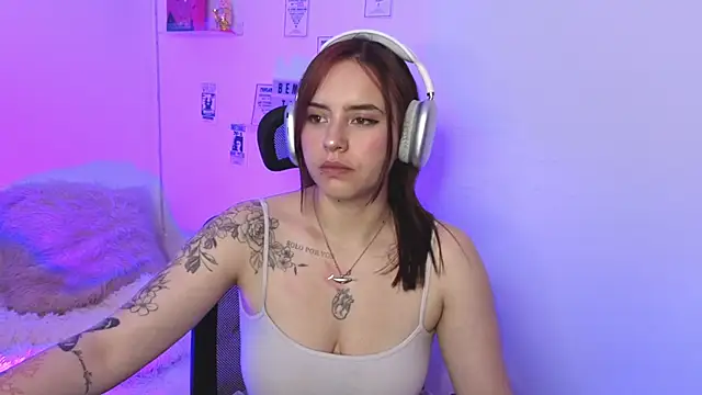 Emily_Lindey's cam snapshot