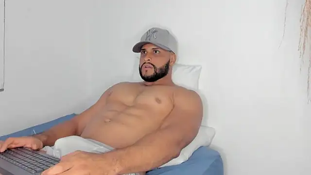 Pier_Simons live sex cam