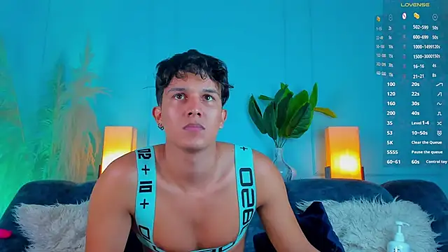 Leo_Savage_ live sex cam