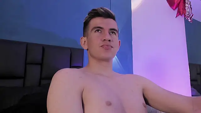 MikaelSlow live sex cam