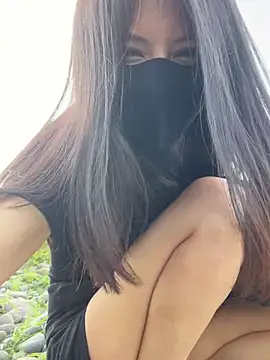 Carlin-yiyi live sex cam