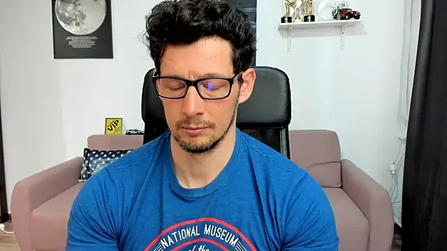 BrutusK08 live sex cam