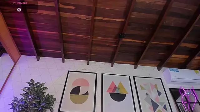 MiaKay1 live sex cam