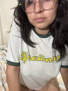 Noamilk live sex cam