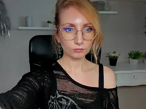 CinderellaMoon's cam snapshot