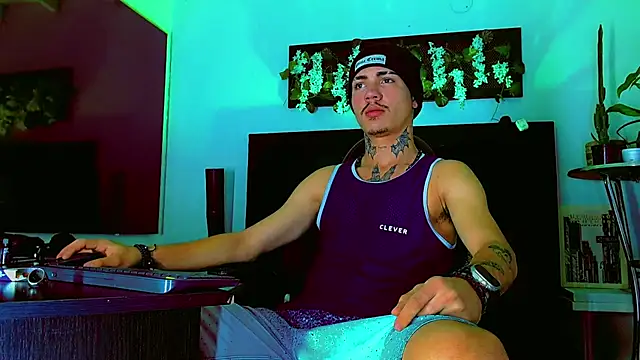 HannibalLester live sex cam