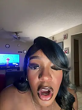 MidnightChanel's cam snapshot