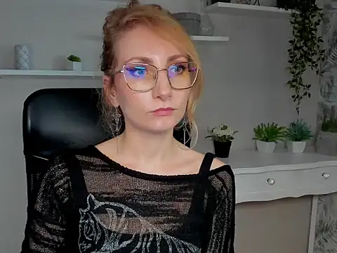 CinderellaMoon's cam snapshot