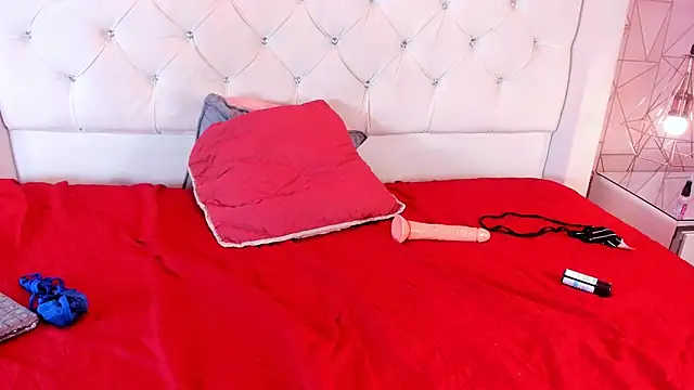 Malikasoleil's cam snapshot