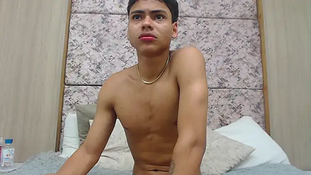 adam_piarse01 live sex cam