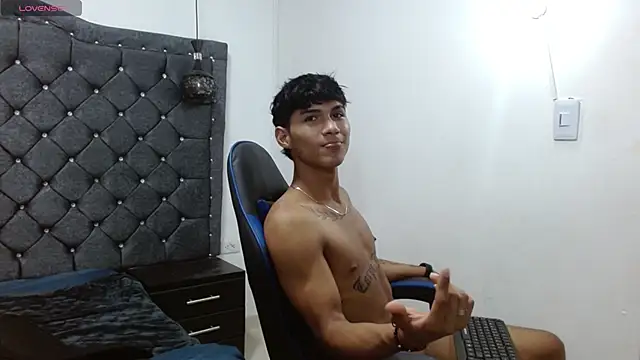 luka_big18 live sex cam