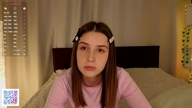 LeanneDinkle live sex cam