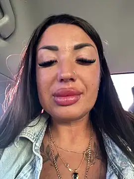 RuslanaXX live sex cam