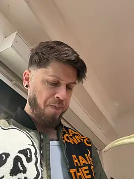 JonahShaw live sex cam