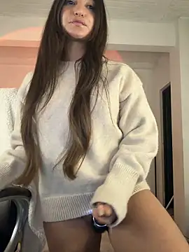 aly_golden_ live sex cam