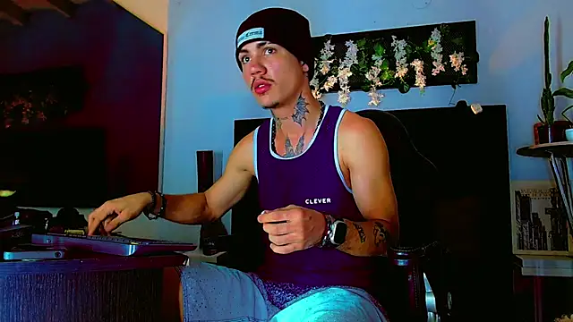 HannibalLester live sex cam