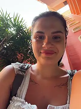 MiraReach live sex cam