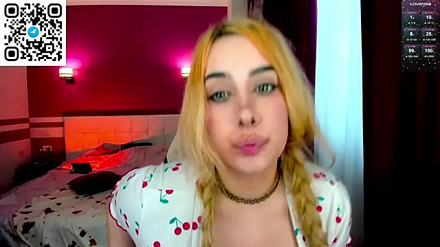 MoranaKit live sex cam