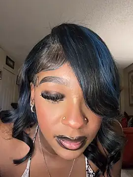 MidnightChanel's cam snapshot