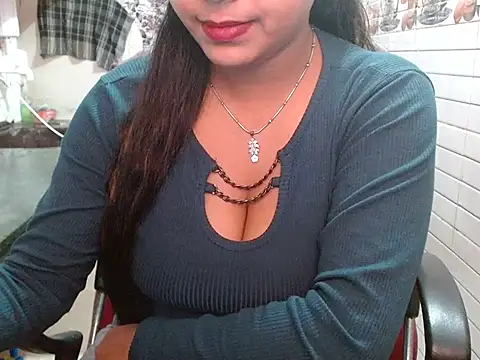 LovingPihu's cam snapshot