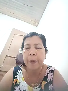 TropicalFlower's cam snapshot