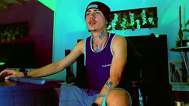 HannibalLester's cam snapshot