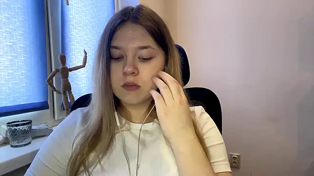 TomikoPfau's cam snapshot