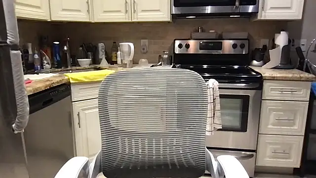 BigGuyMuscle's cam snapshot