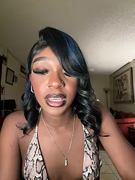 MidnightChanel's cam snapshot