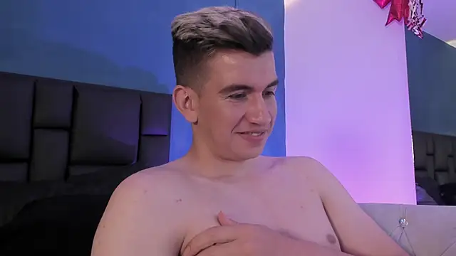 MikaelSlow's cam snapshot