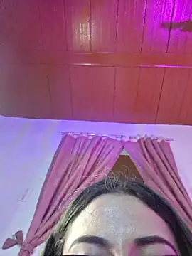 chloebrownn03 live sex cam