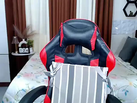 drinkmycumx's cam snapshot