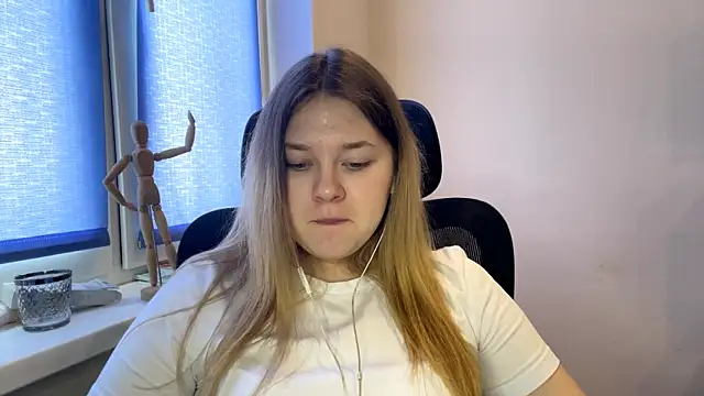 TomikoPfau's cam snapshot