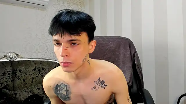 ClarkBev live sex cam