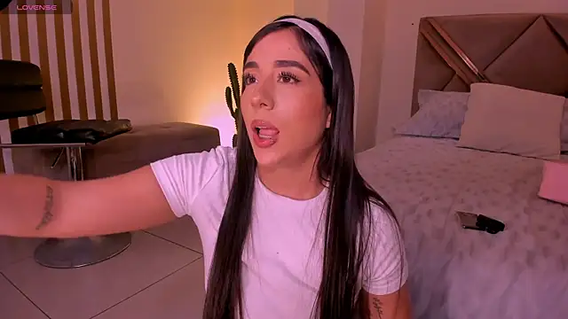 SussyBellX's cam snapshot