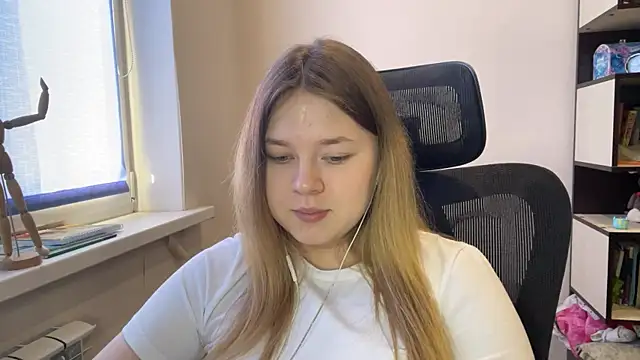 TomikoPfau's cam snapshot