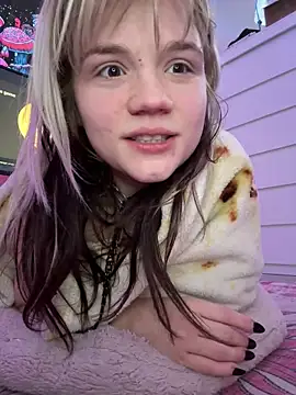 Cutiepiespanks live sex cam